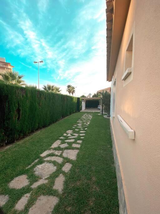 Impresionante Villa Con Piscina - Oliva Nova Exterior foto
