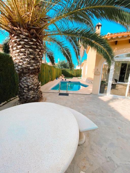 Impresionante Villa Con Piscina - Oliva Nova Exterior foto